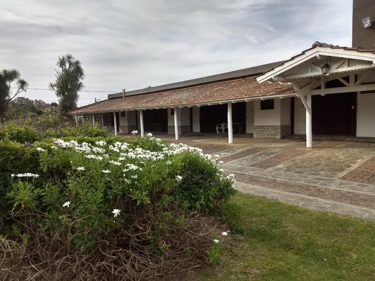 Motel Copacabana - Promo en Carpa en el Balneario Las Brusquitas Miramar  Exterior foto